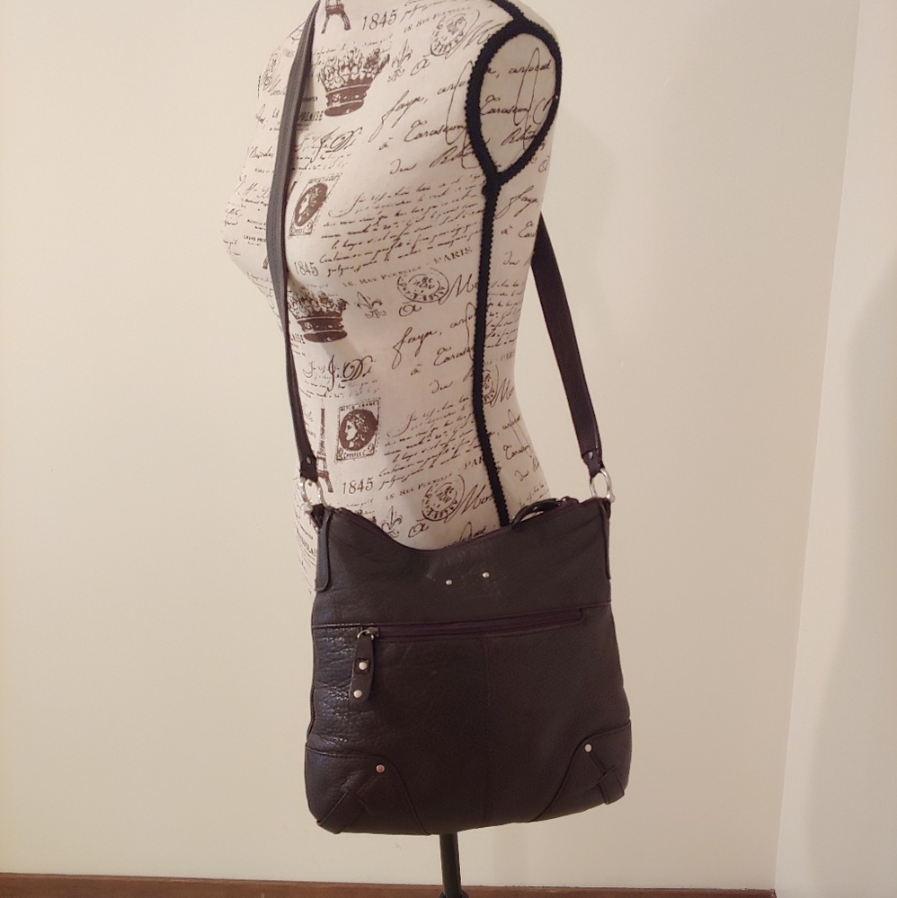 Stone Mountain crossbody